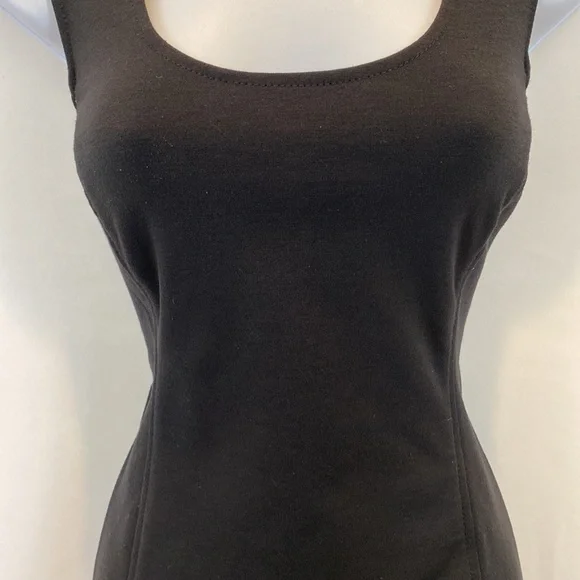 Banana Republic Bodycon sleeveless Little Black Dress in size SP PS Petite Small - Picture 3 of 11